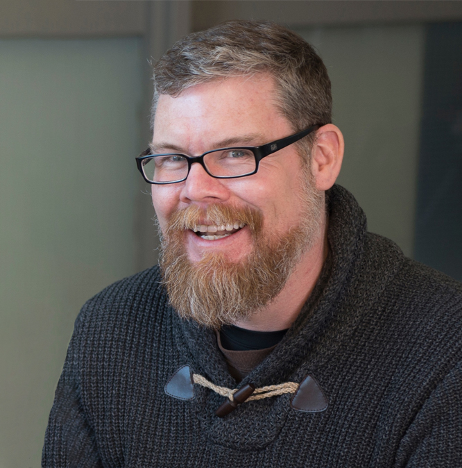 Dr Christopher Fennell 