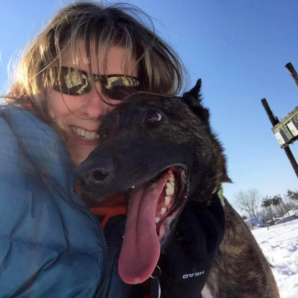 Femme avec son chien